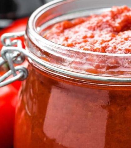 Bobby Flay 20-Minute Tomato Sauce